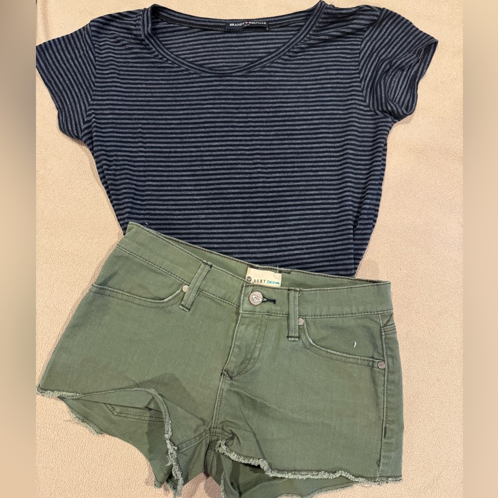 DREAM FIT FOR THE RIGHT BODY SIZE!! Tiny but sweet! ROXY & BRANDY paired up